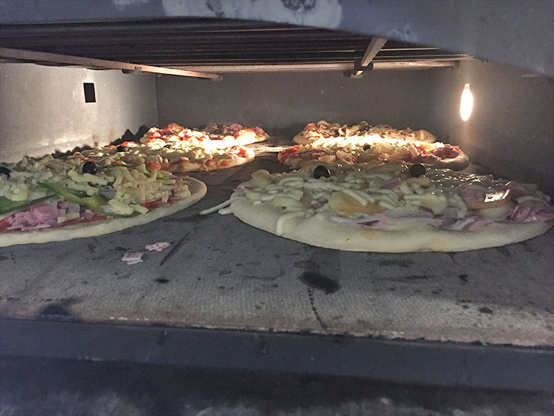 05_Pizzas_a_emporter_Hollain_Antoing_Brunehaut_Restaurant_Italien_La-Venezia_pizzeria_livraison_pizza